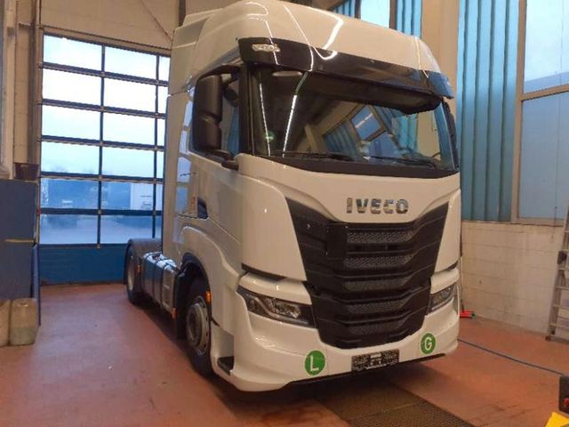 Iveco S-WAY 530_AS440S53T/P_ACC_Standklima_Doppeltank