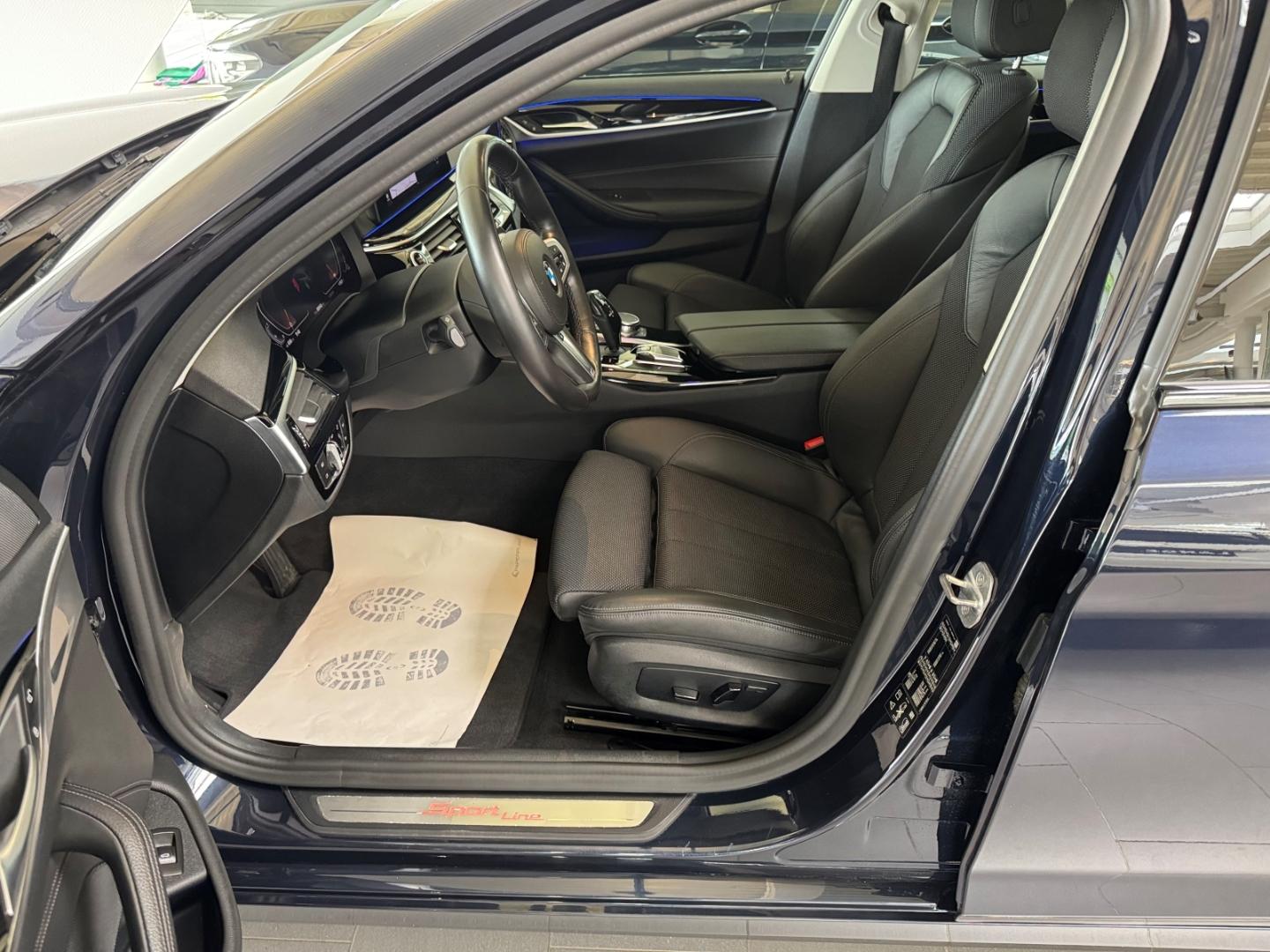 BMW 520 D XDRIVE Standh. AHK KAMERA Navi.-Prof.