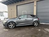 Audi A3 Sportback S-line AHK Standheizung Kamera Voll - Audi A3 mit Benzin-Antrieb: Limousine, Line