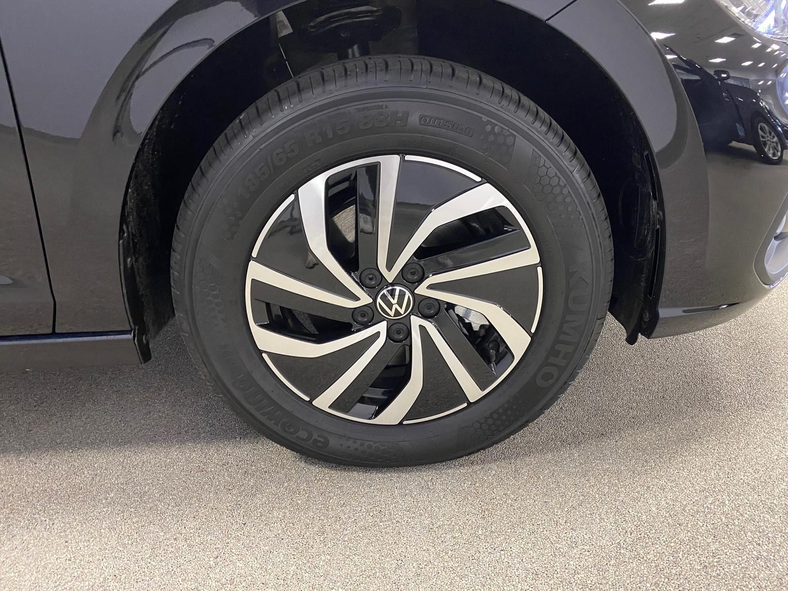 Fahrzeugabbildung Volkswagen Polo 1.0 TSI DSG Life+3 J Garantie bis 90.000 KM