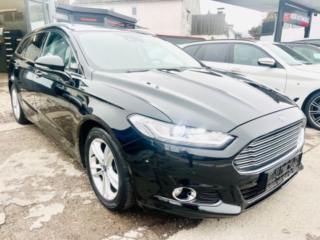 Ford Mondeo 2,0 TDCi Titanium Turnier Leder Xenon Pan