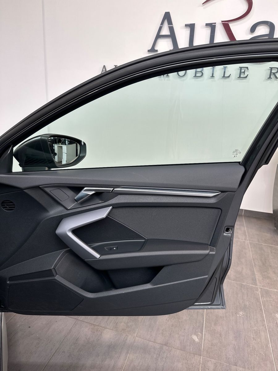 Fahrzeugabbildung Audi A3 35 TDI SpB S-Line NAV+LED+PANO+17ZOLL