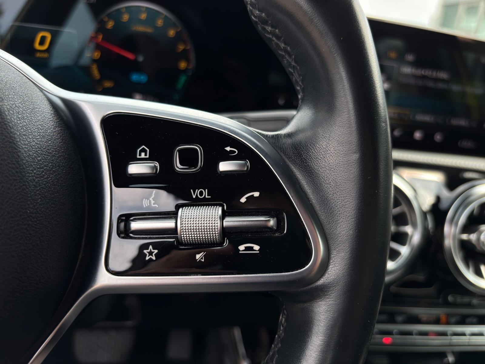 Mercedes-Benz A 250 e Edition 19 *HUD *PANO *Sitzklima *AMG