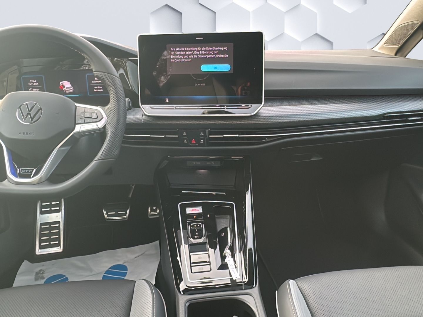 Golf GTE 1.5 eHybrid DSG Panodach Navi Leder AhK