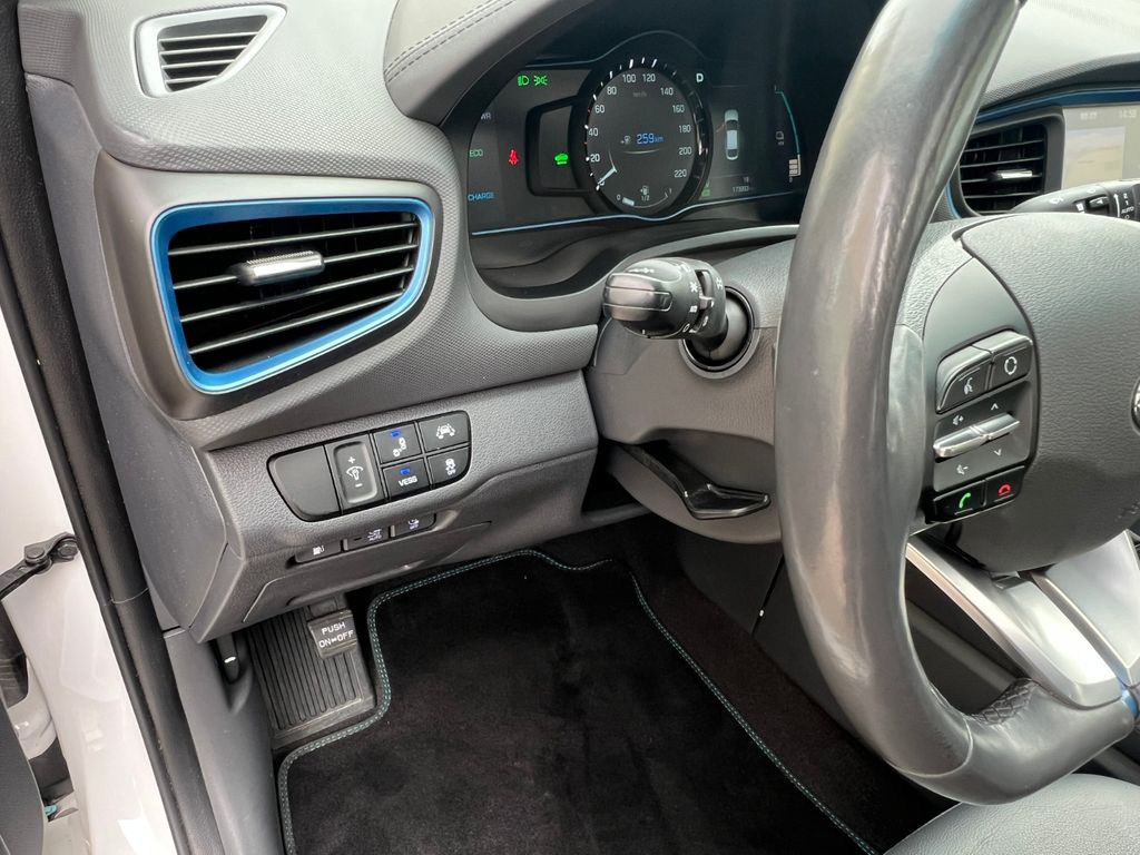 Hyundai Ioniq 1.6l GDi PLUG-IN HYBRID Premium*Voll*Top