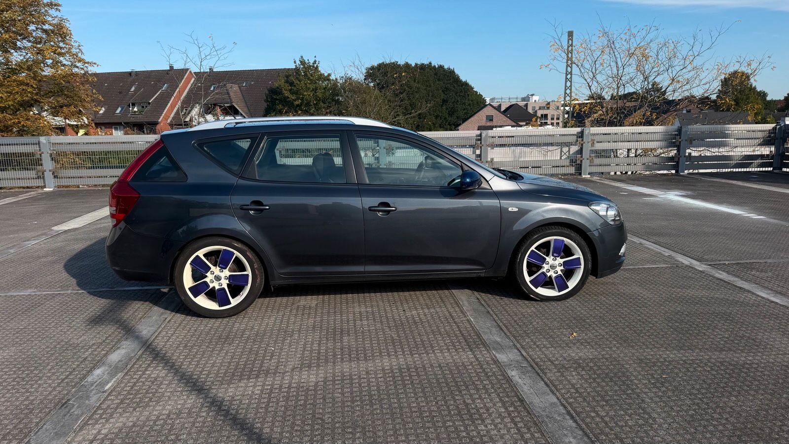 Kia cee'd 2011 — photo 5