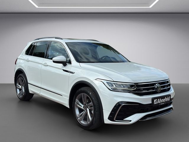 Tiguan 2.0 TDI R-Line DSG ACC FACEL. LED PANO