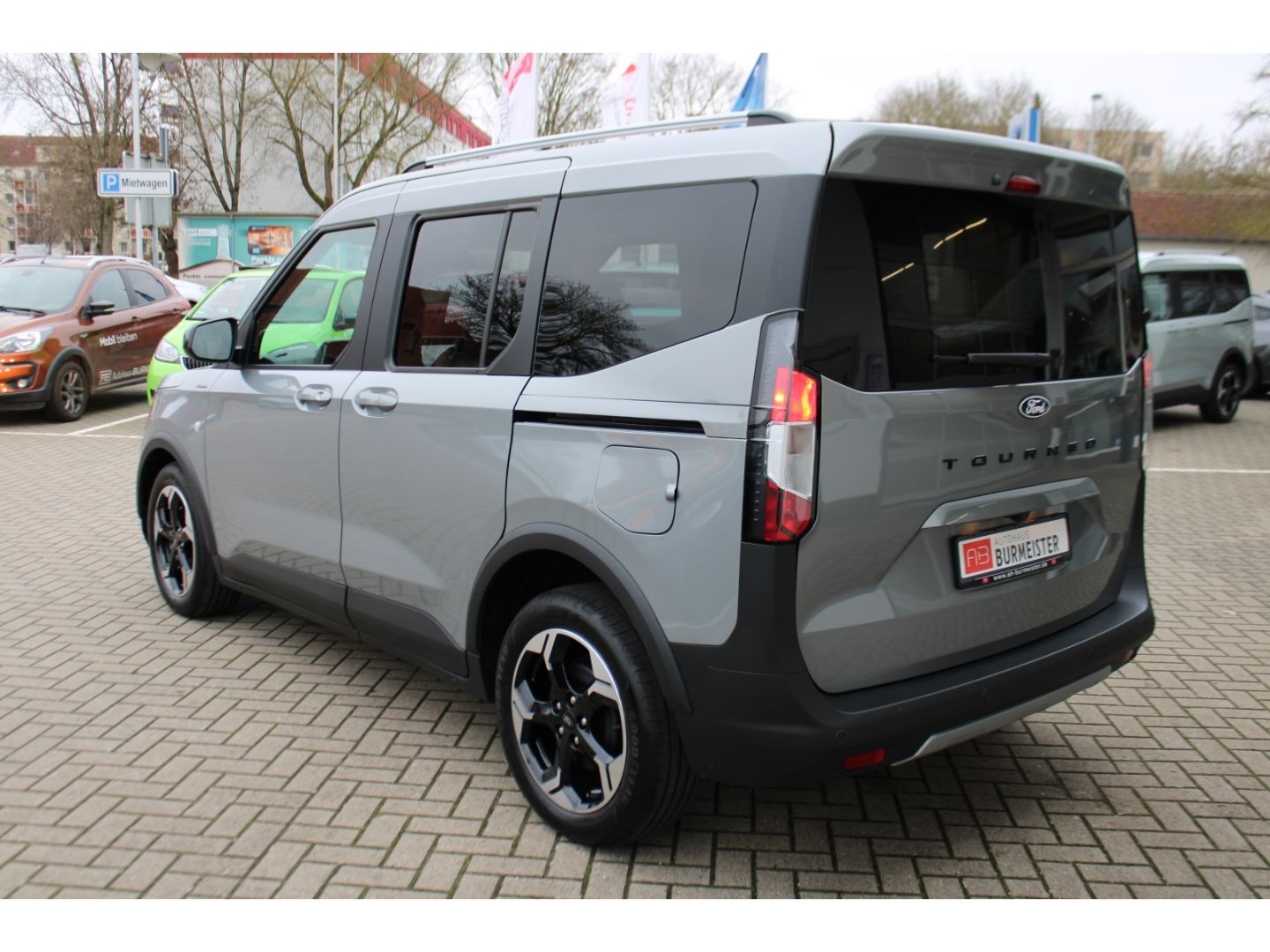 FORD Tourneo Courier 1.0 EcoBoost Active ACC TWA Navi - Image 3