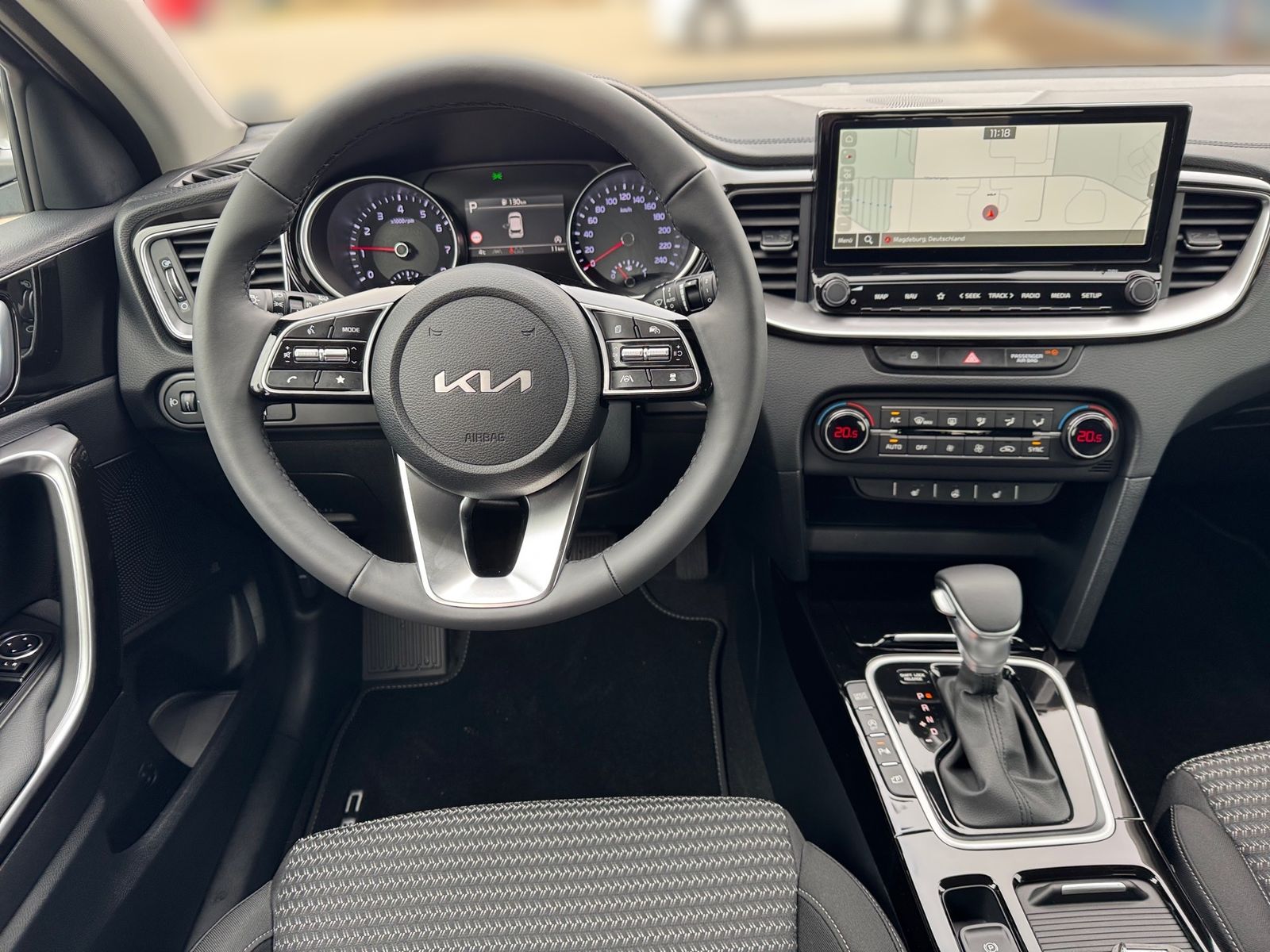 Fahrzeugabbildung Kia Ceed 1.0 T-GDI 48V 100  DCT Ultimate
