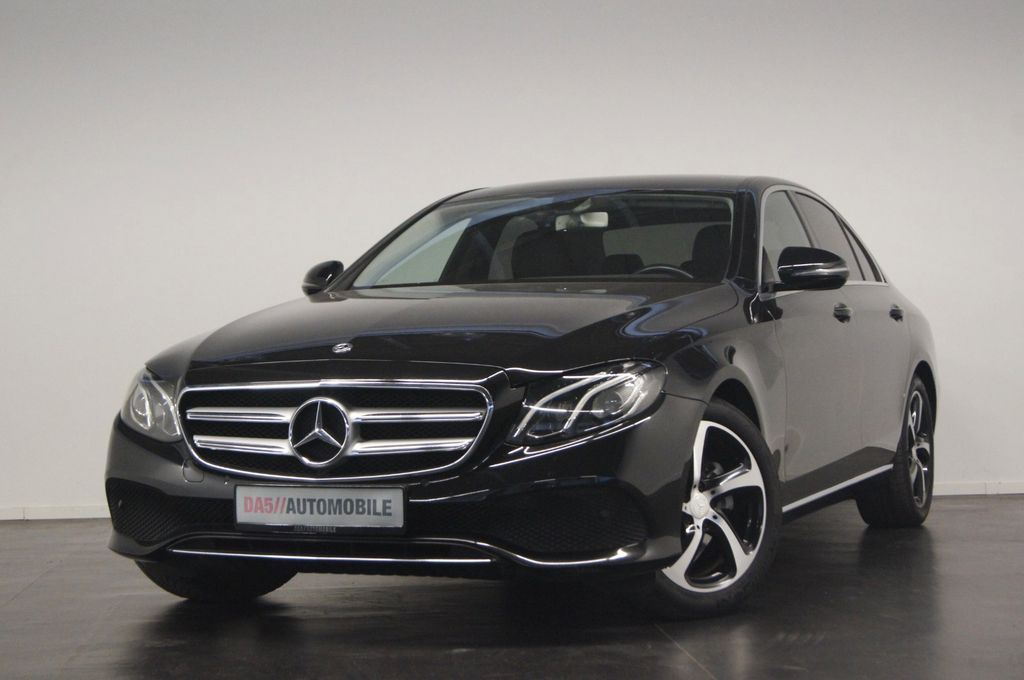 Image of Mercedes-Benz E 200