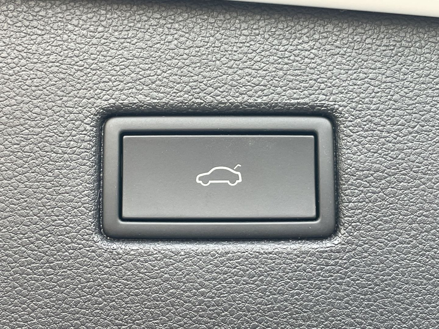 Tiguan 2.0 TDI DSG R-Line AHK/Matrix/360°Kamera/