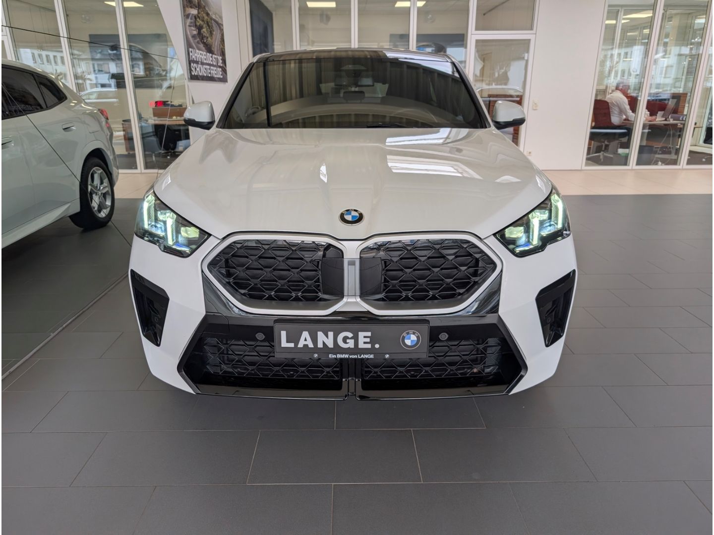 BMW X2 20 i sDrive M Sport PANO AHK ELEKT.SITZE H K foto 2