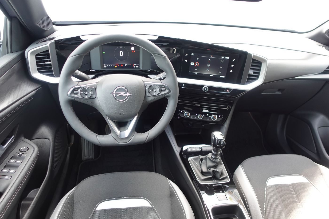 Fahrzeugabbildung Opel Mokka 1.2 Turbo GS KlimaA,LED,SHZ,Kam.,PDC
