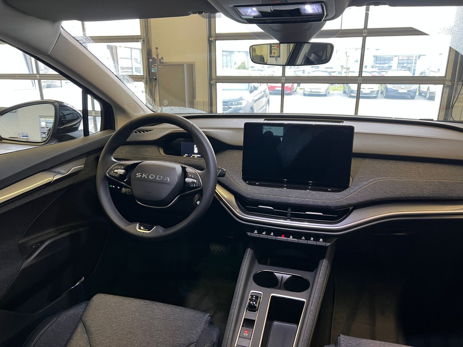 Fahrzeugabbildung SKODA Elroq 85 *AHK,Wärmepumpe,KESSY*