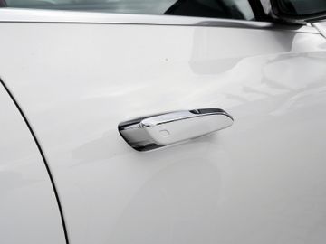 Mercedes E 200 - 9