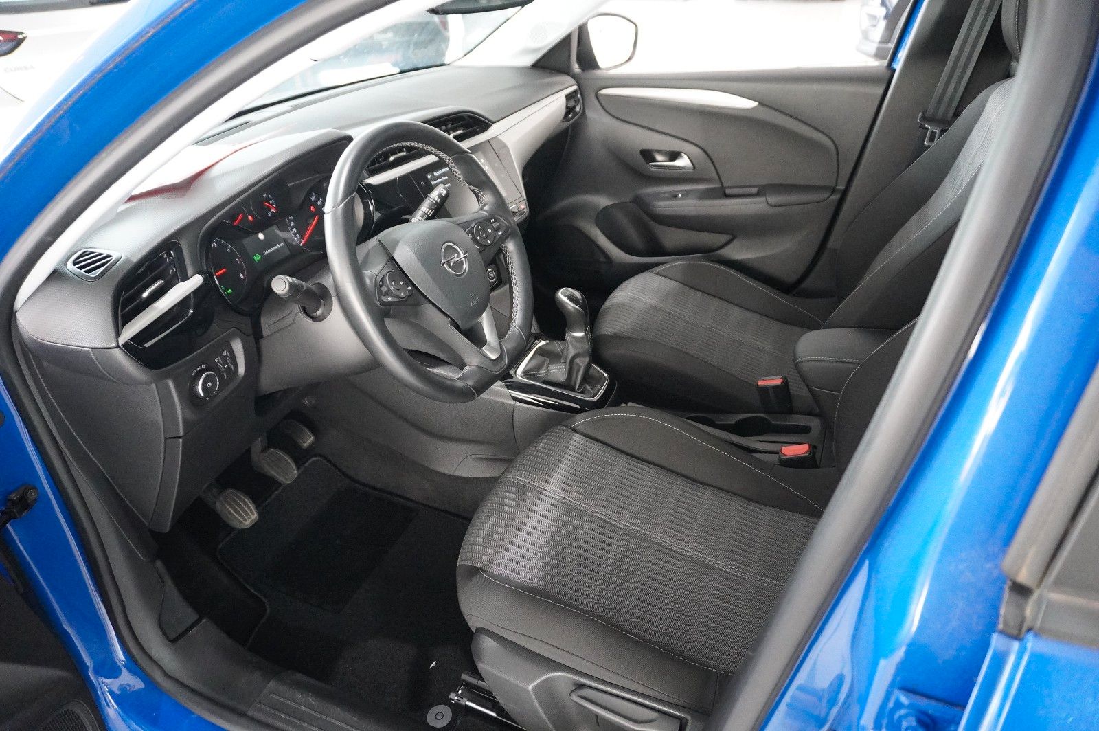 Fahrzeugabbildung Opel Corsa F 1.2 EDITION NAVI/LED/TEMP/PDC/SPORT/DAB+