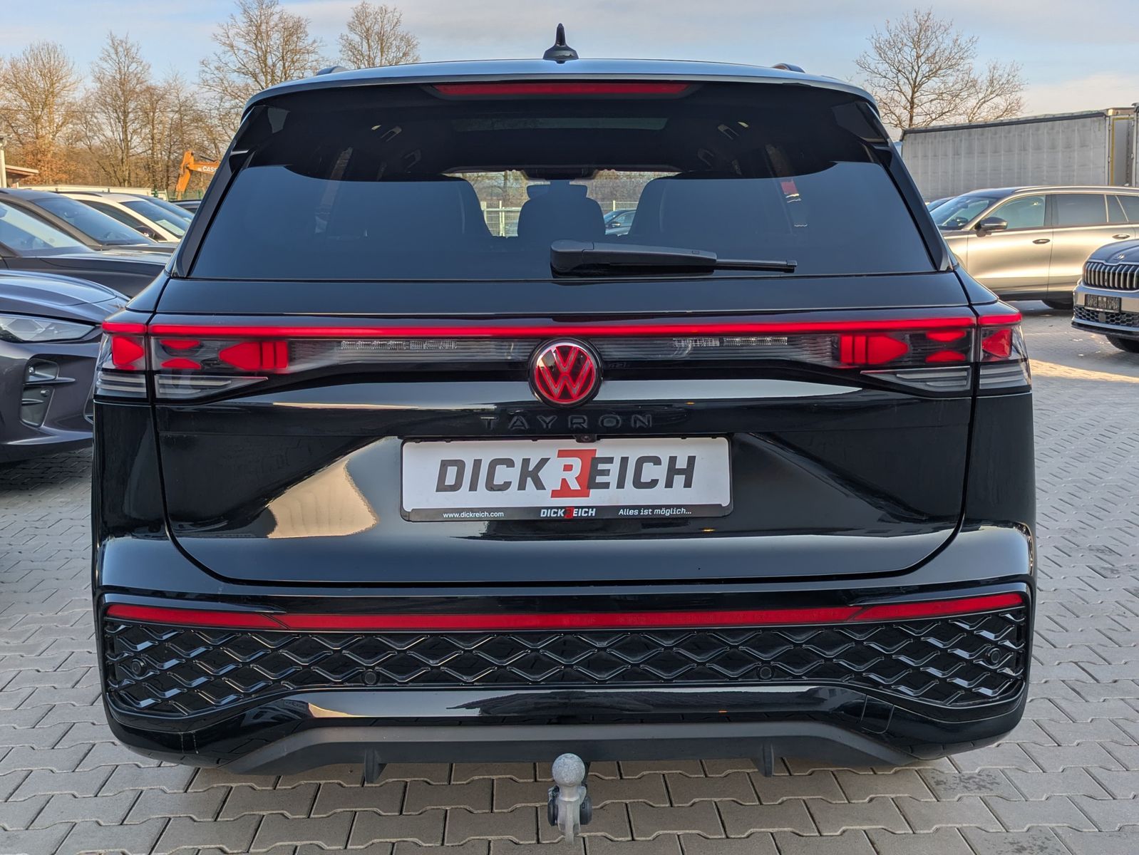 Fahrzeugabbildung Volkswagen Tayron 2.0 TDI 4M R-Line 7S*IQ-L.*PANO*HUD*AHK