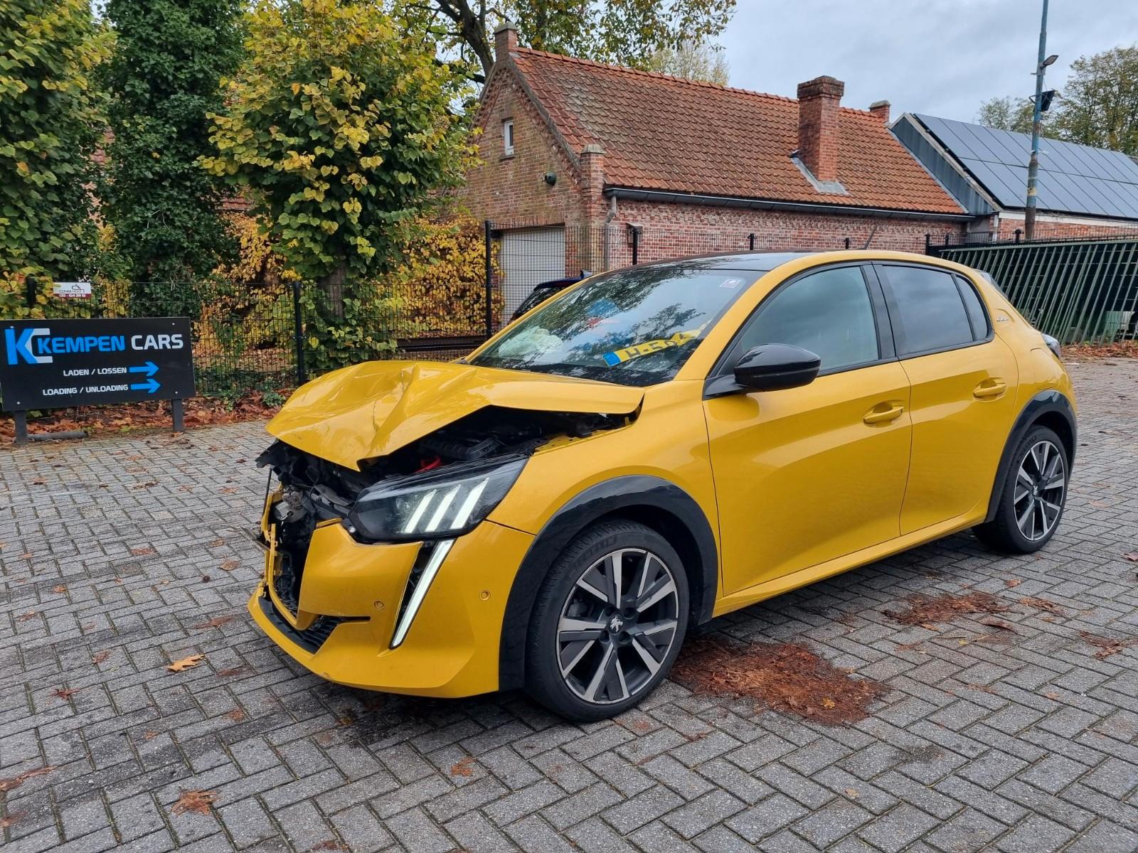 Peugeot 208 Puretech GT Line Pano Led