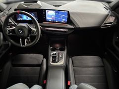 Fahrzeugabbildung BMW M 135i xDrive -- AHK/ DrivingProf/ HeadUp/ HiFi