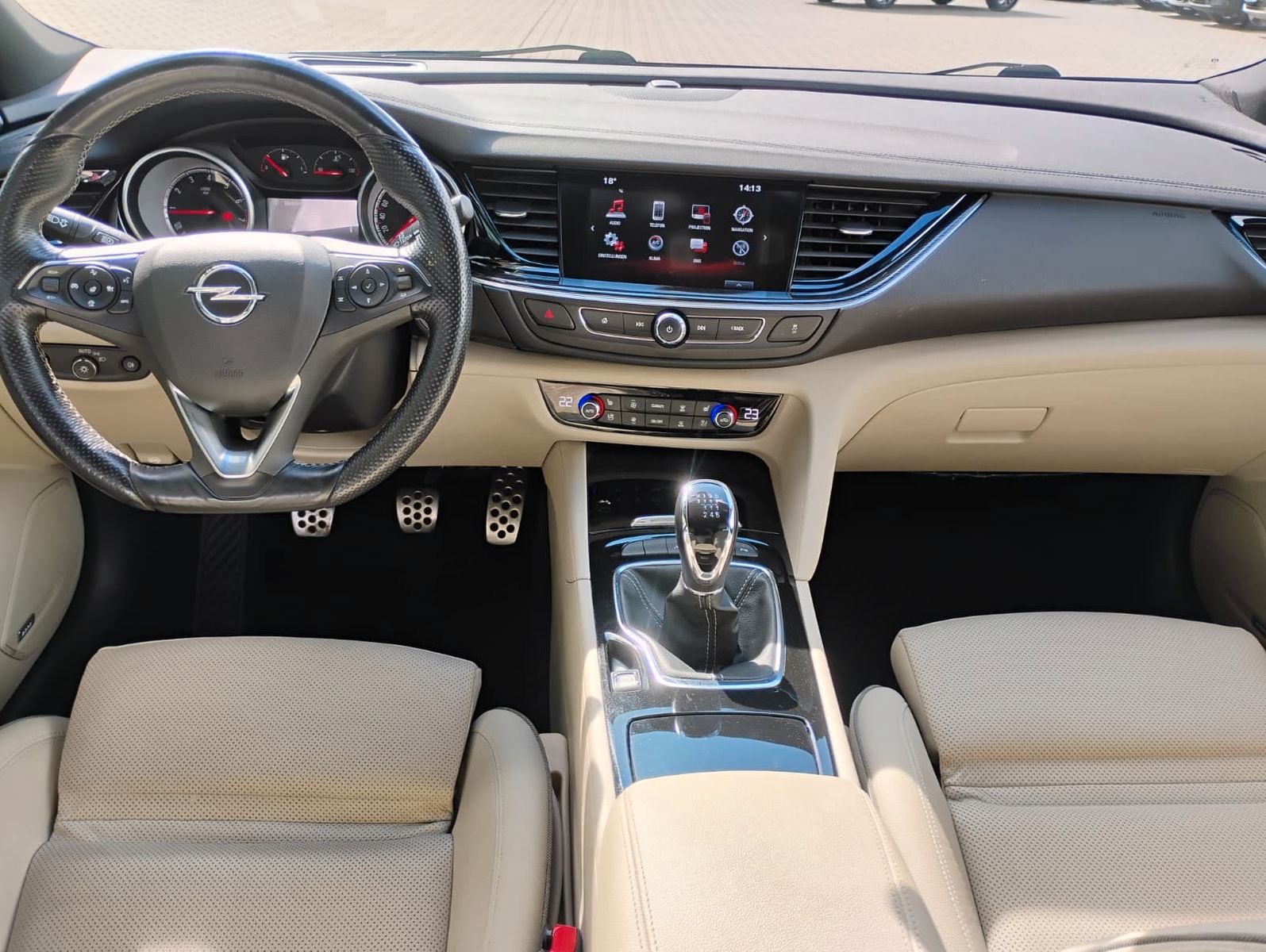 Opel Insignia (09/2017, Benzin)