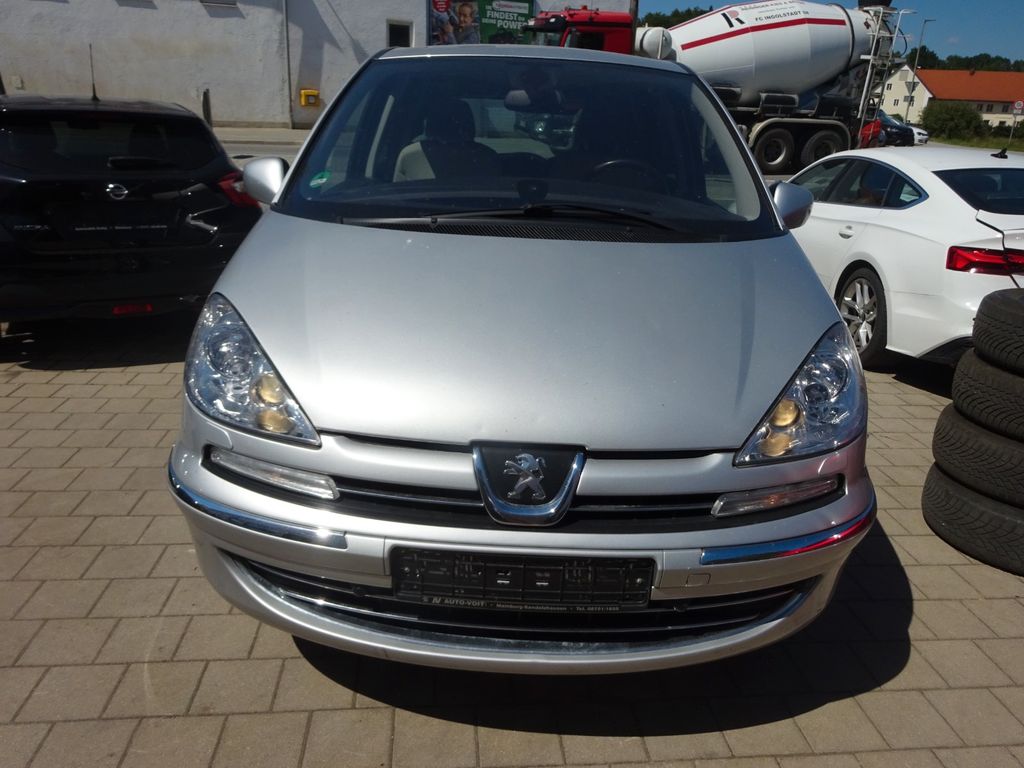 Peugeot 807