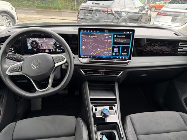 Fahrzeugabbildung Volkswagen Tiguan 2.0 TDI ELEGANCE HD-MATRIX HUD KAMERA NAV