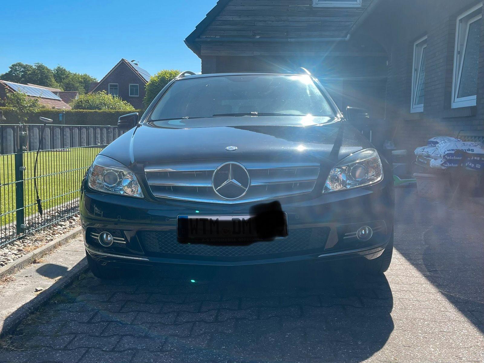 Mercedes-Benz C250 2009 — rear view