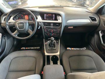 MYAUTOCENTER – Gebraucht- und Jahreswagen mit Werkstattservice in Pfaffenhofen Audi A4 *AHK*TEMPO*PDC*SitzH*