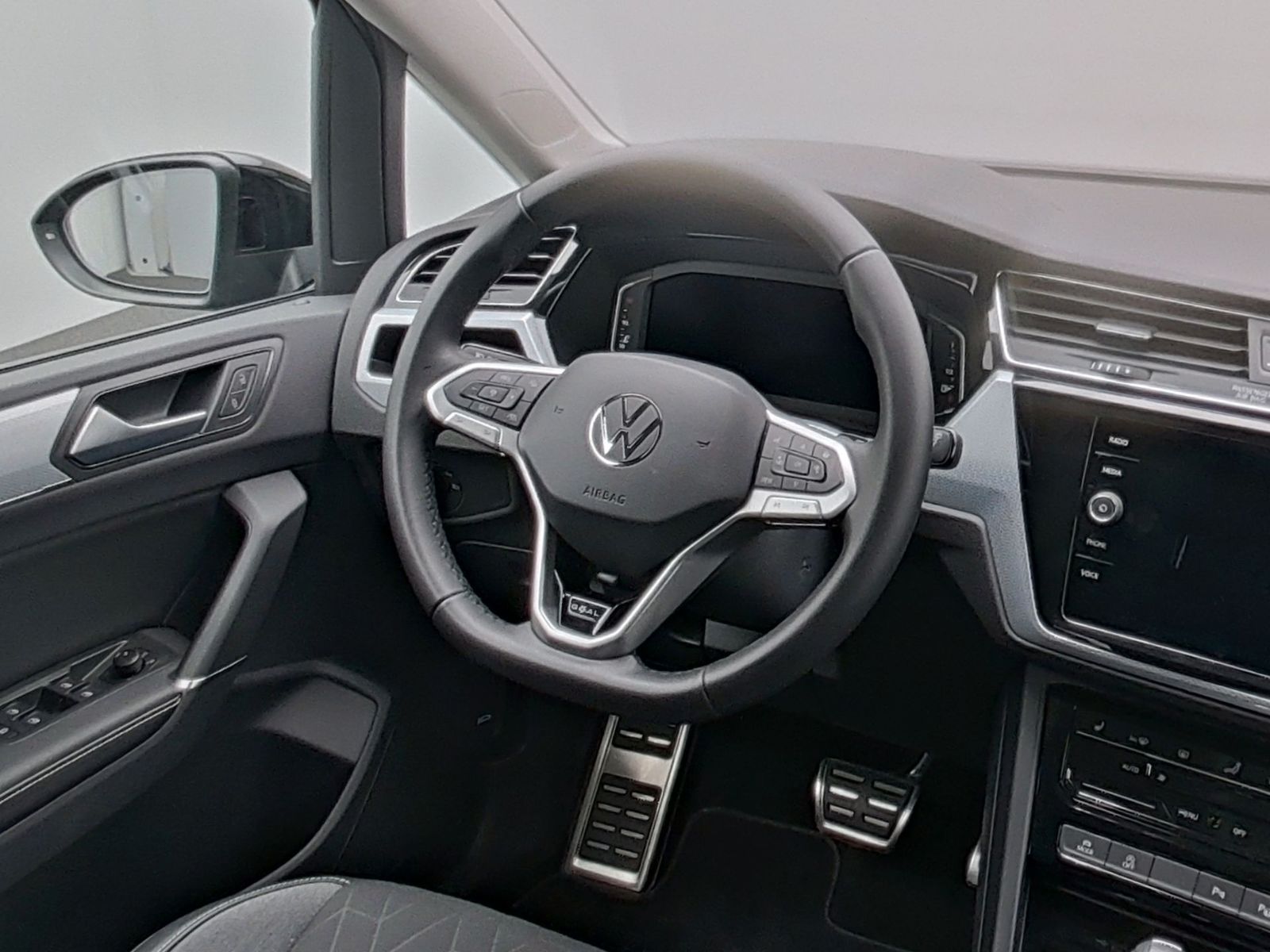 Volkswagen Touran - Bild 13