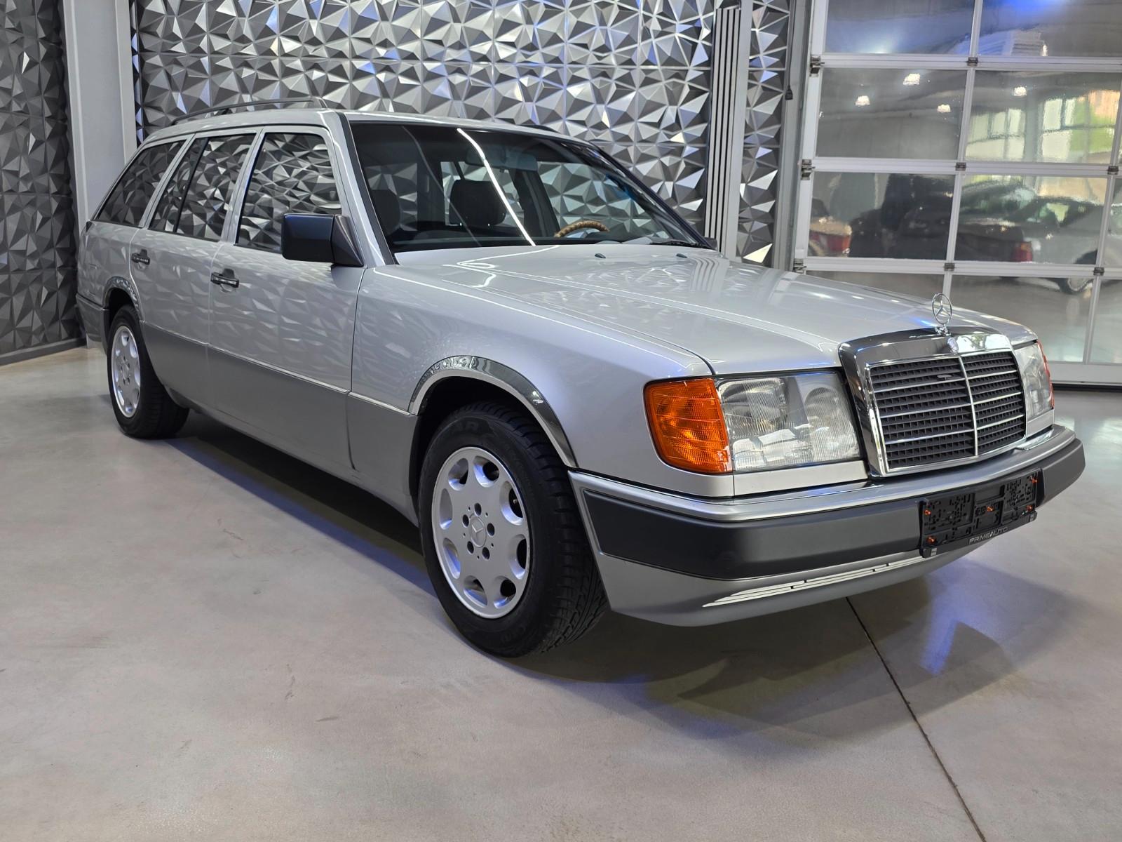 MERCEDES-BENZ E 230 TE BREAK W124 132 ch BVM 1ère MAIN - ATTELAGE - TOIT OUVRANT - 224240 km