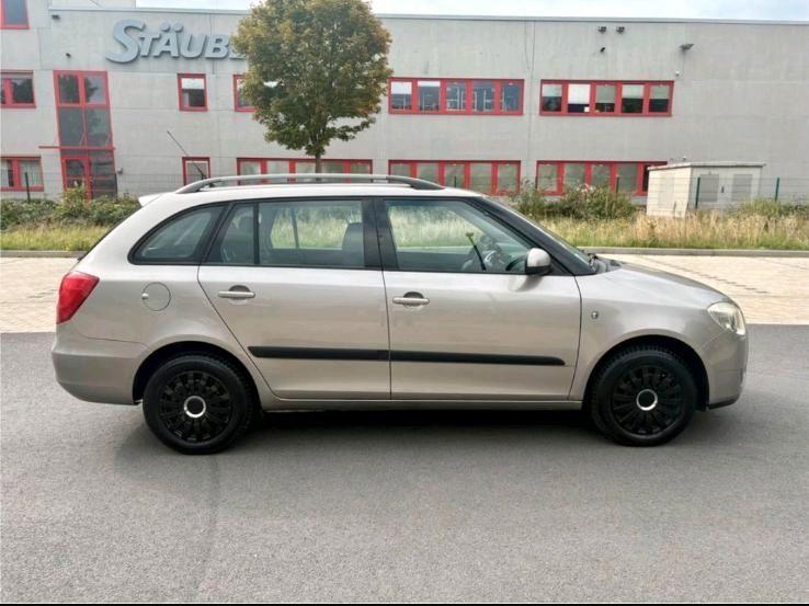 Skoda Fabia 2008 — engine 86 HP (63kW)