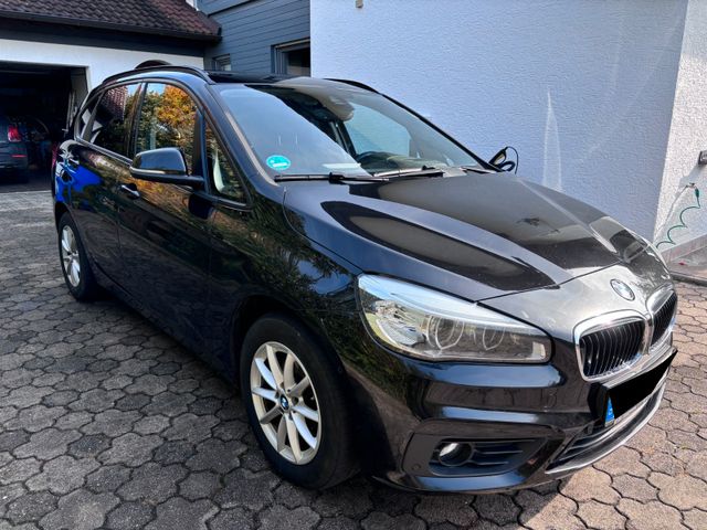 BMW 220 Active Tourer 220d xDrive, Head, Pano, Navi