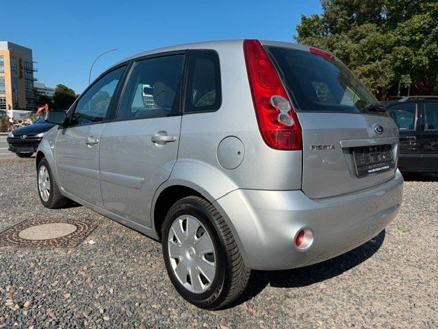 Fahrzeugabbildung Ford Fiesta Style