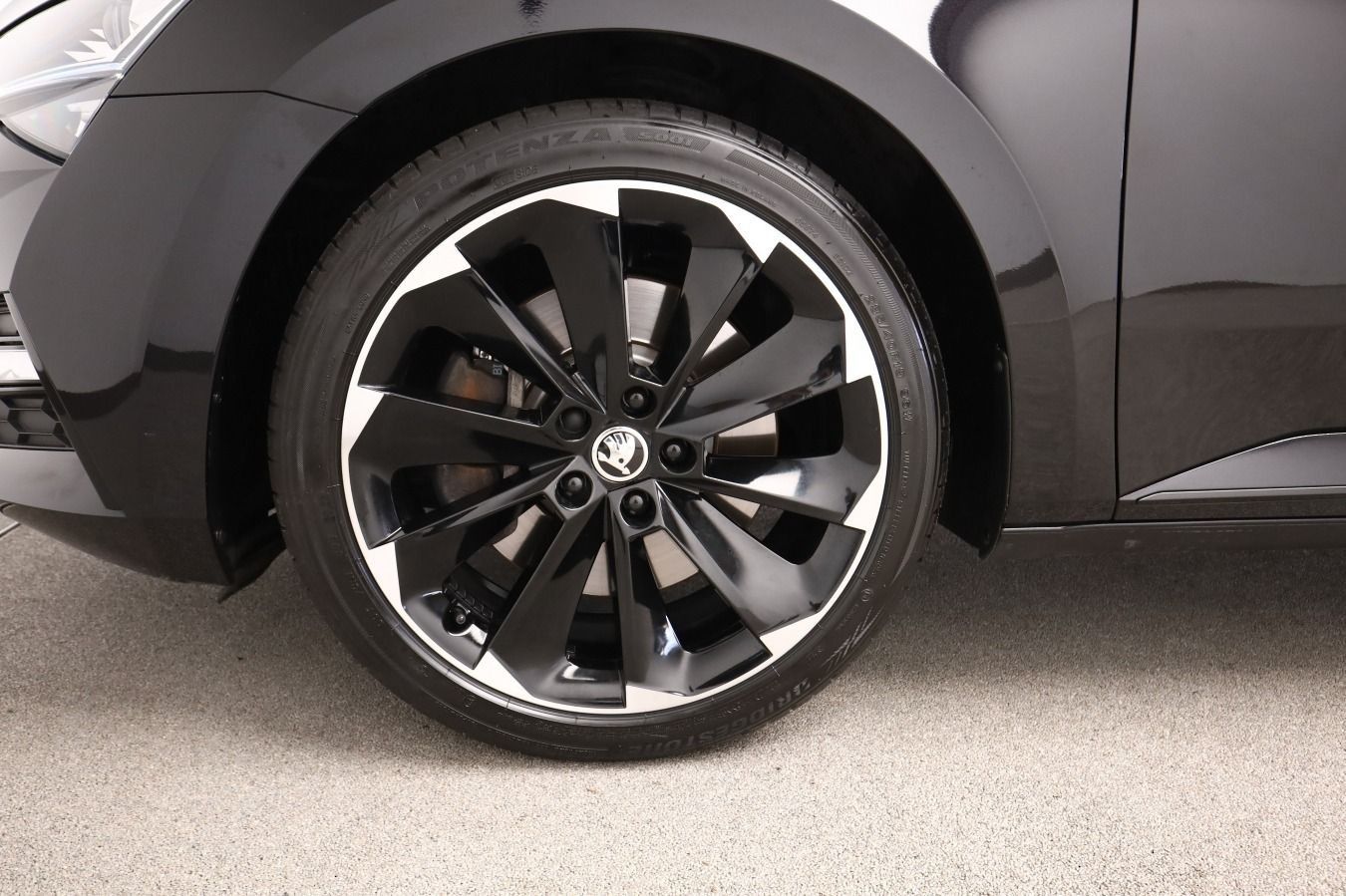 Skoda Superb - Bild 8