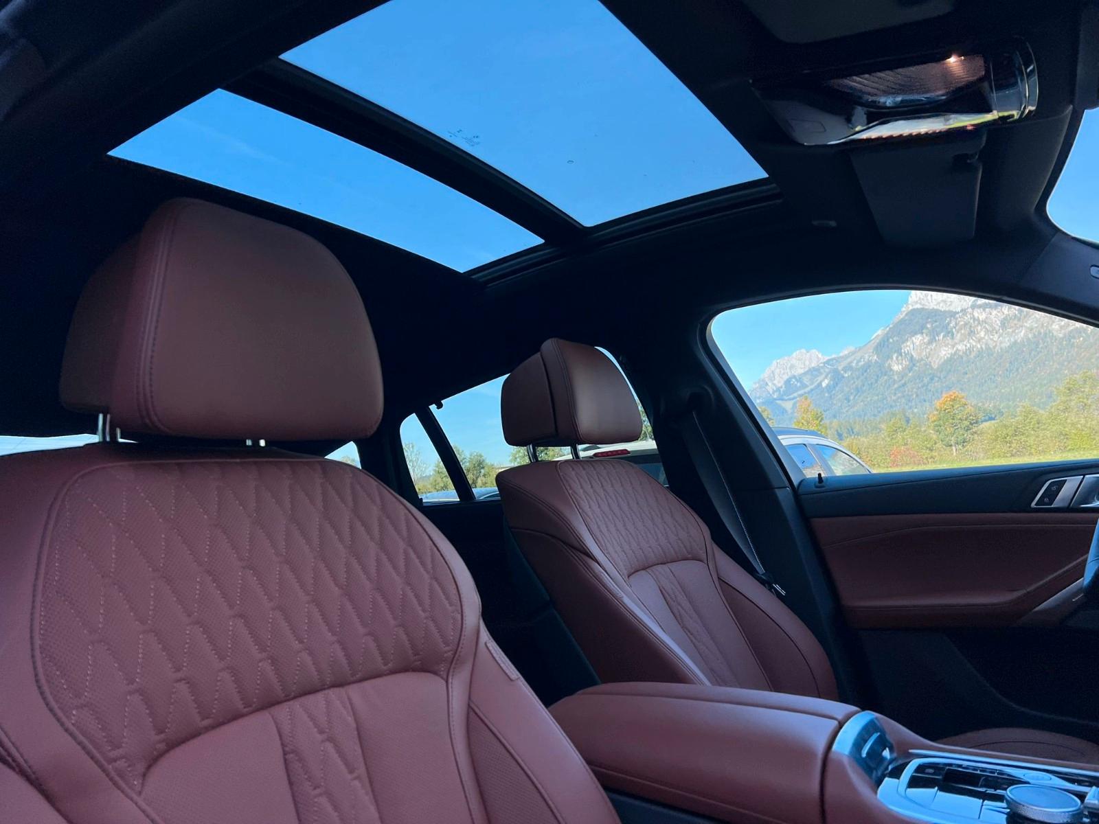 BMW X6 M60i xDrive/22"/M-SPORT/INNO+TRAVEL-P./GESTIK
