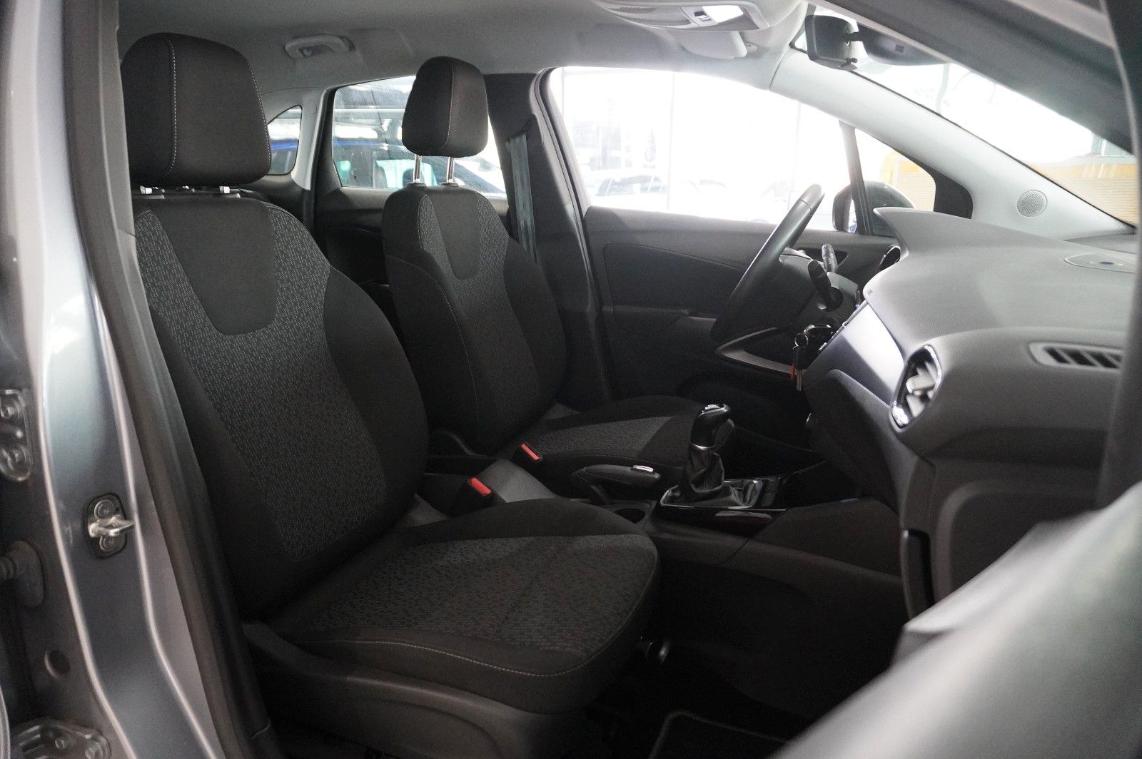 Fahrzeugabbildung Opel Crossland (X) 1.2 EDITION NAVI/LED/KAMERA/DAB+