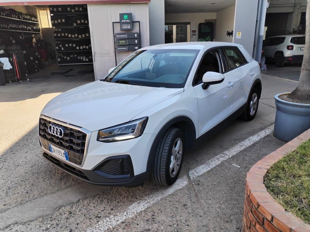 Audi Q2 30 2.0 tdi Business s-tronic imagem 2