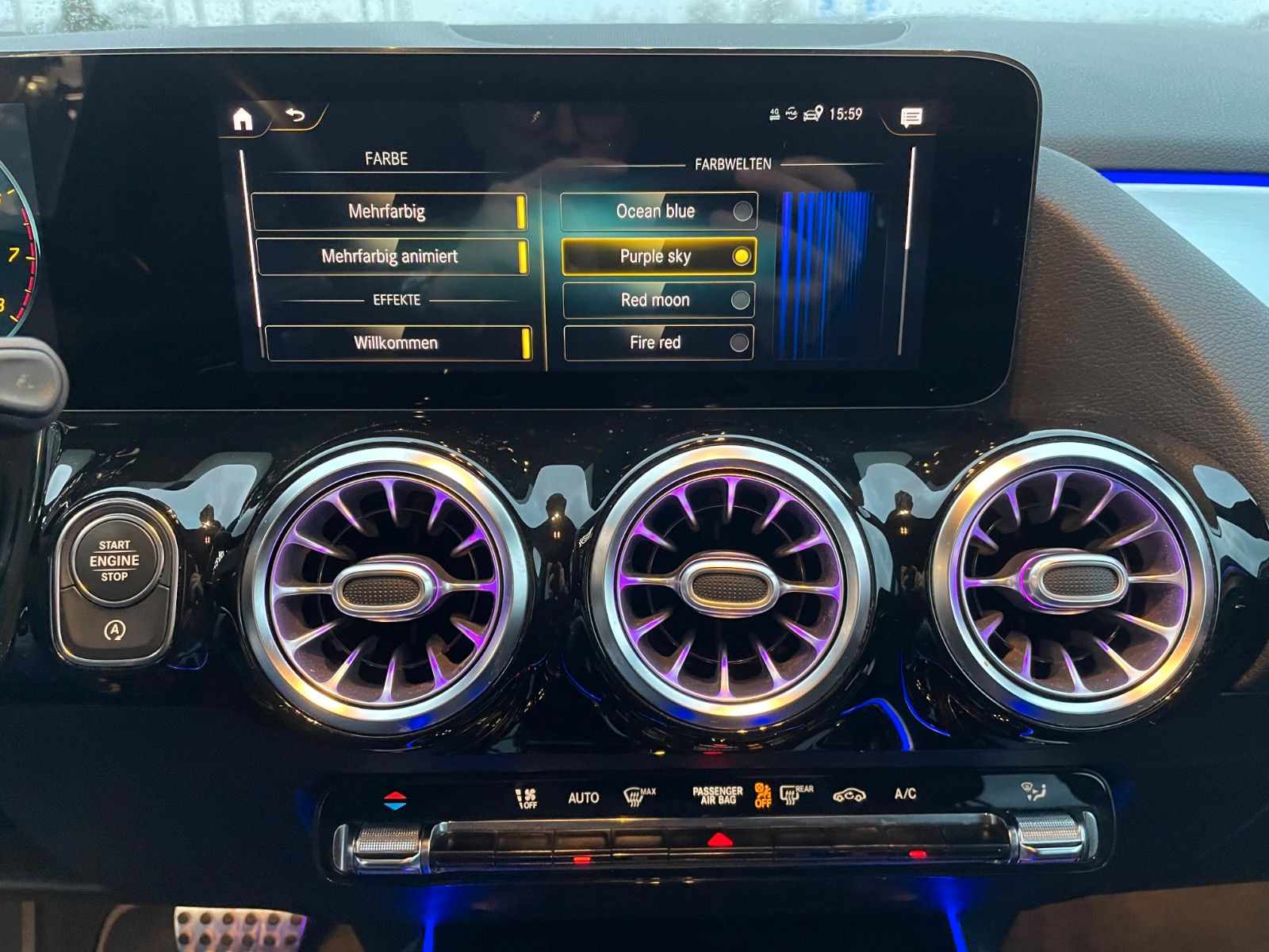 Fahrzeugabbildung Mercedes-Benz GLA 200 AMG+Ambiente+TotW+Night+RKamera+19Zoll