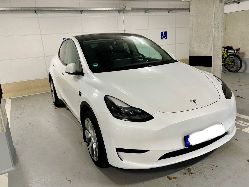 Image of Tesla Model Y
