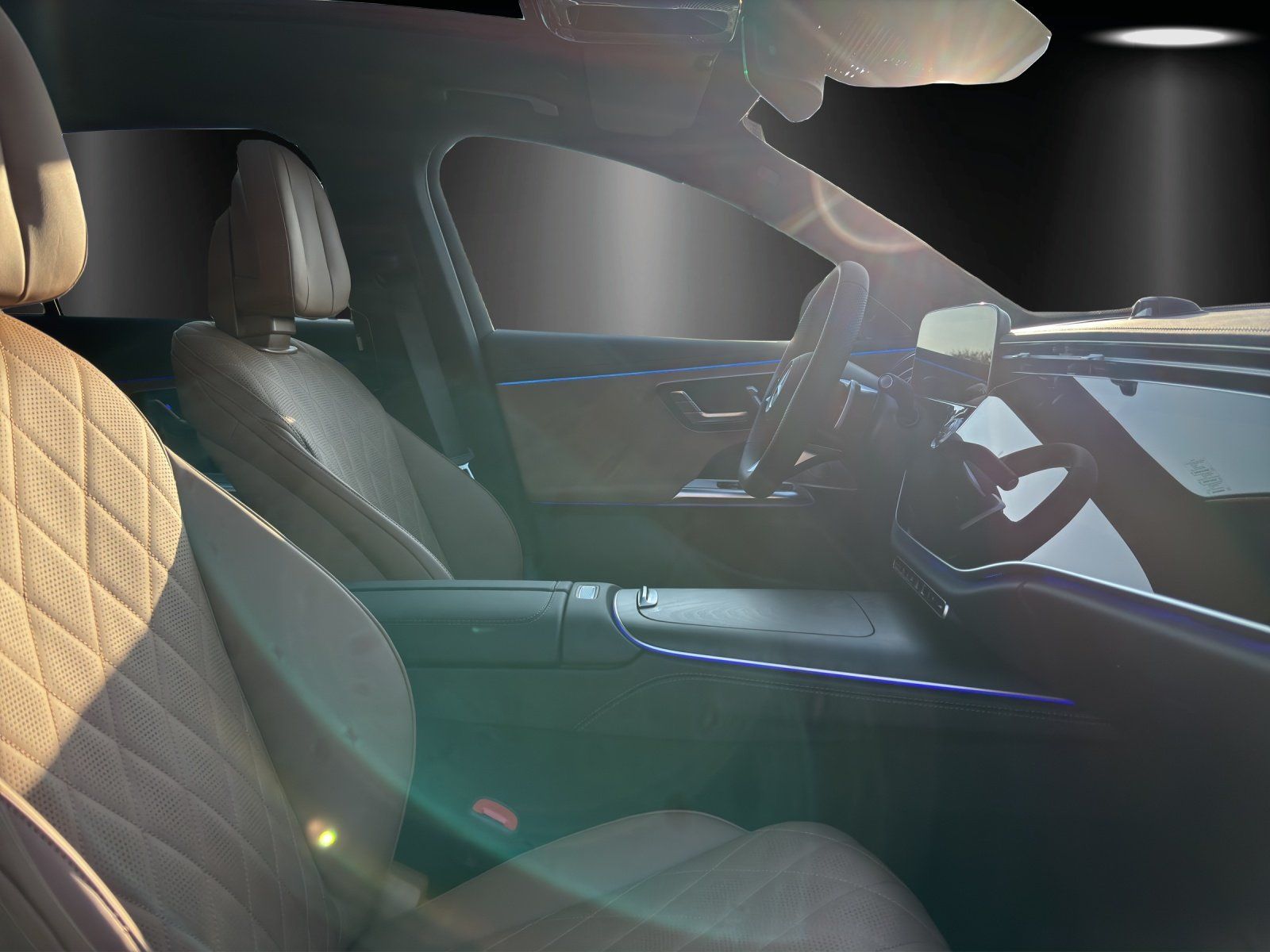 Fahrzeugabbildung Mercedes-Benz E 450 d 4M T *VOLL* DIGLIGHT STANDHZG 360° AHK