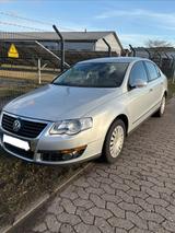 Volkswagen Passat 1.6 FSI Comfortline Comfortline - Volkswagen Passat aus 2007
