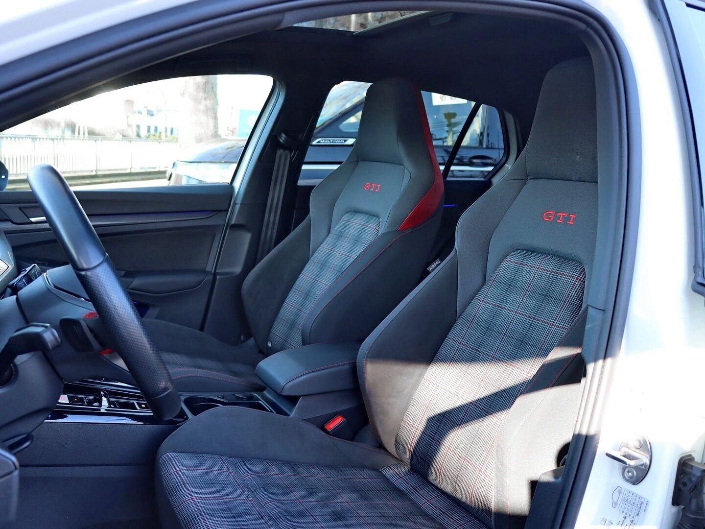 Volkswagen Golf GTI VIII 2.0 TSI OPF DSG PANO/LED/PDC/SITZH, миниатюра 13