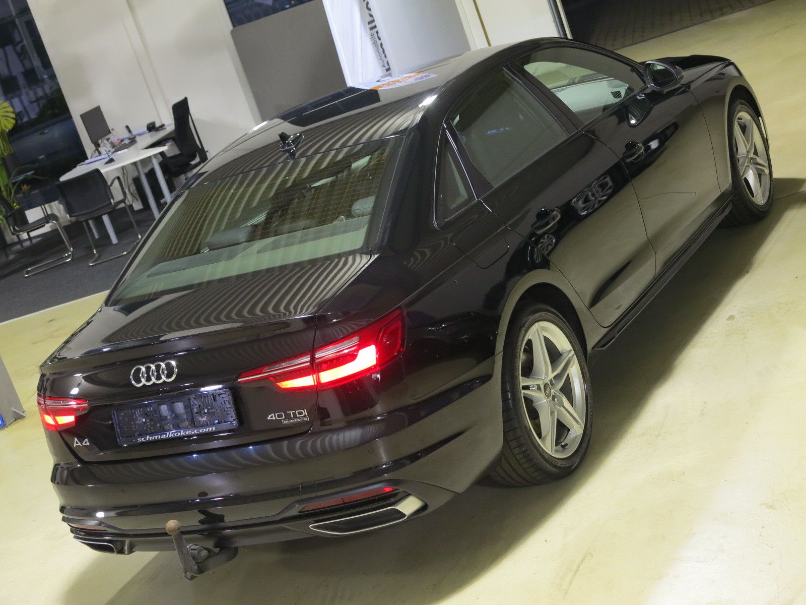 Audi A4 40 TDI 2.0 quattro S tronic advanced AHK Navi imagem 3