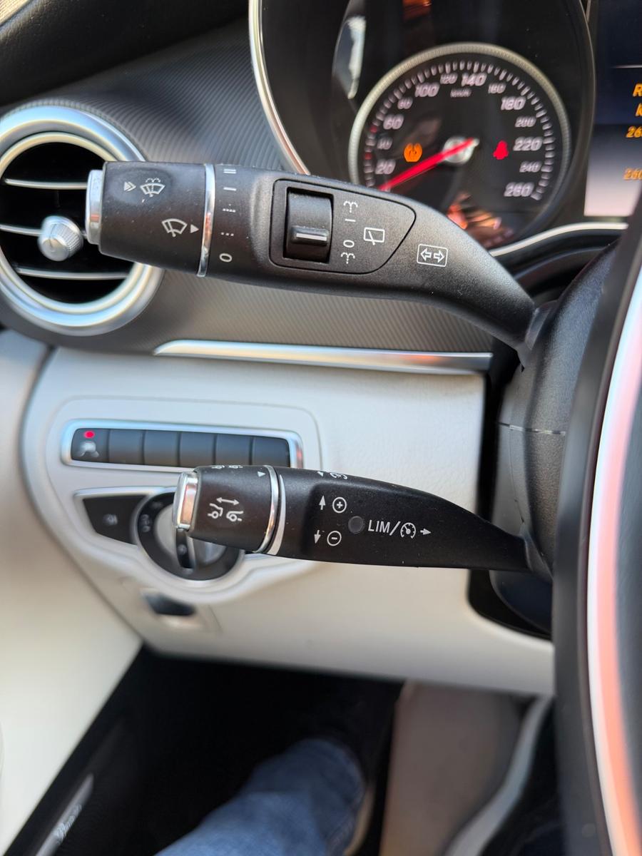 Mercedes-Benz V 250 Lang AMG 8 Sitze Pano AHK STHZ ORG km