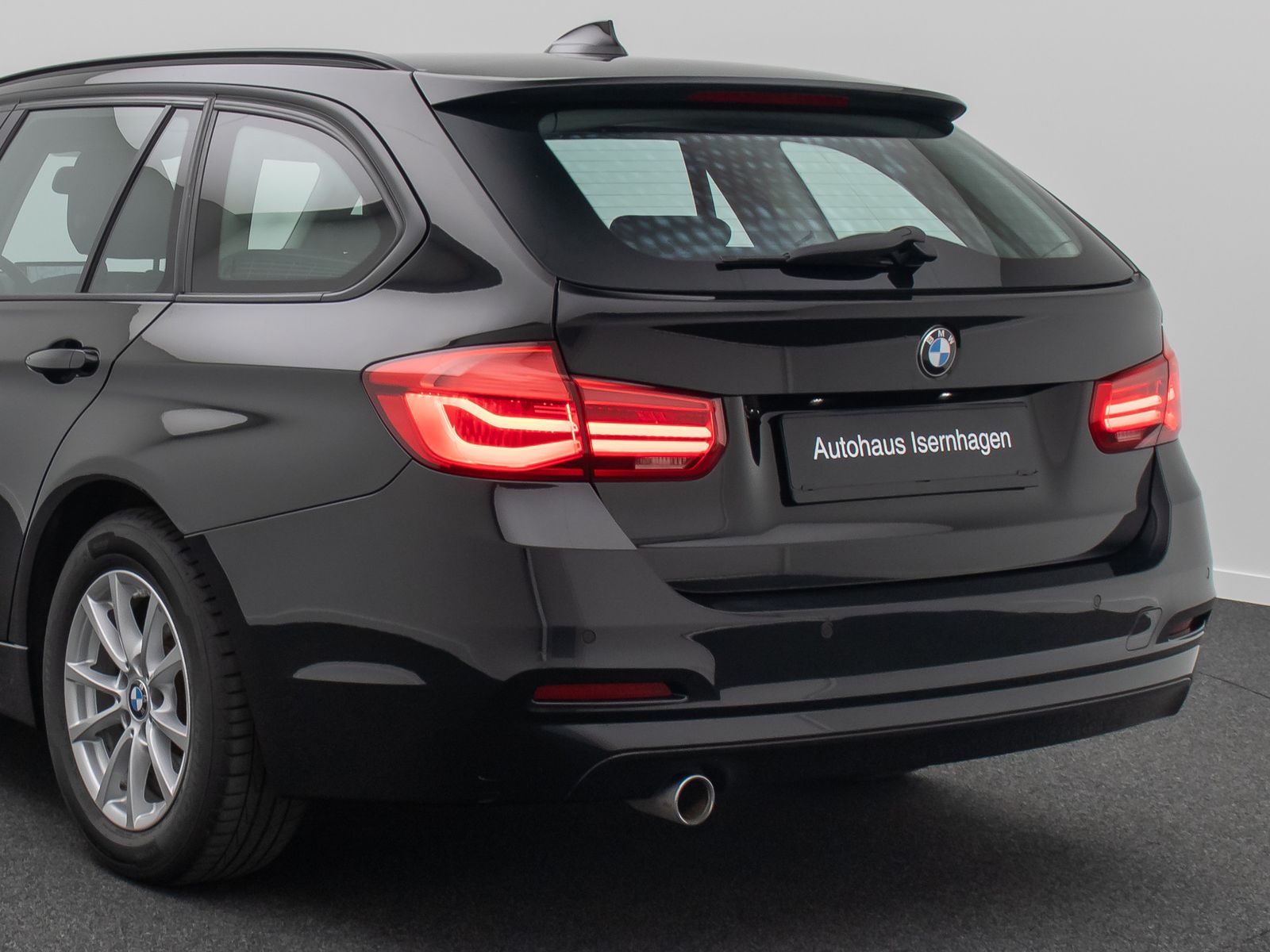 Fahrzeugabbildung BMW 318d NaviPro WLANLordos PDC LED Komfort Alarm