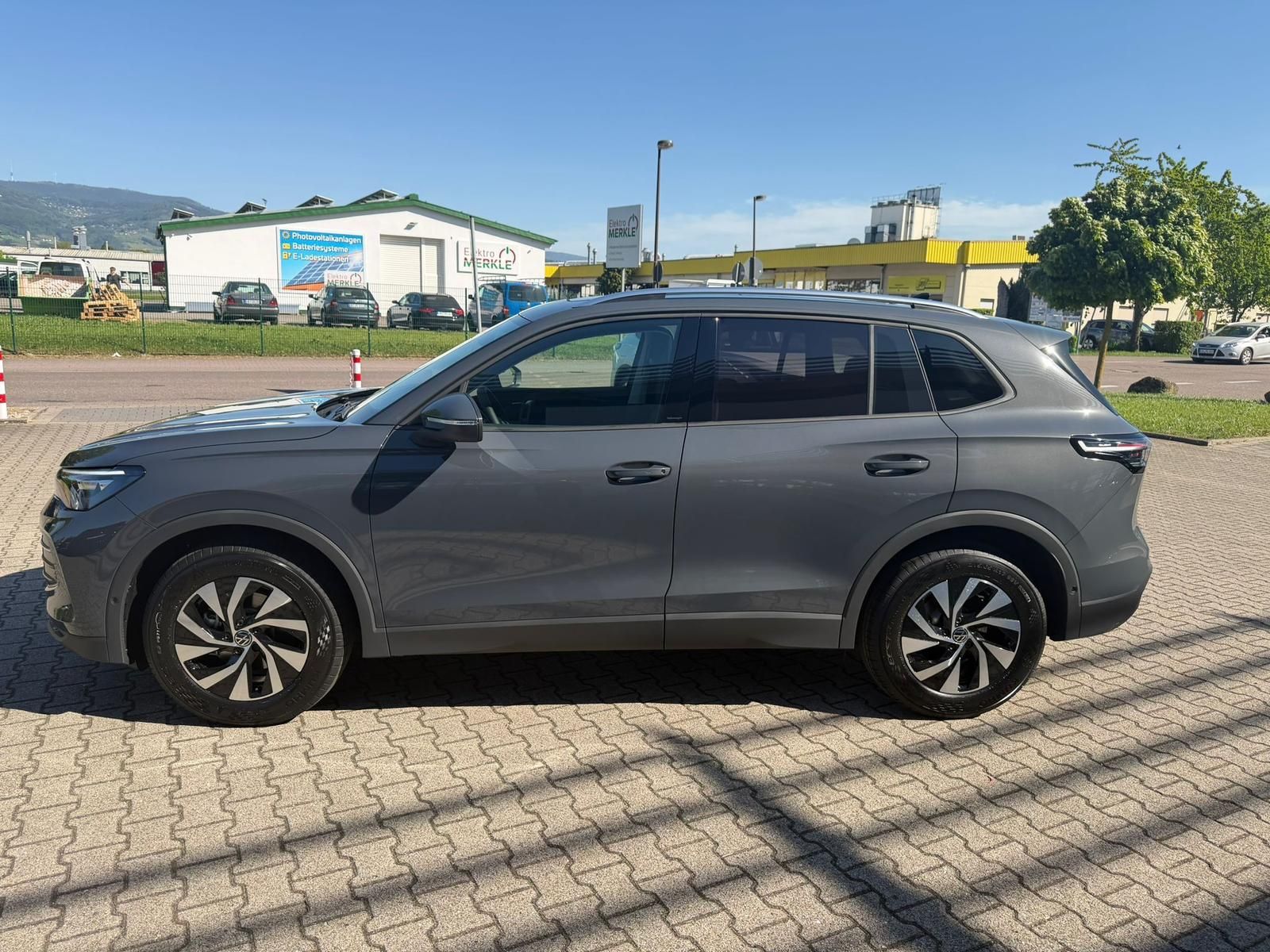 Volkswagen Tiguan 1.5 eTSI DSG Anniversary LED*PANO*AHK*GV5 imagem 3