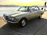 Mercedes-Benz CE 280 - graue Mercedes-Benz CE-Klasse