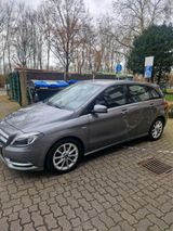 Mercedes-Benz mercedes benz b klasse 200 2012 - aus 2012: Klasse Mercedes