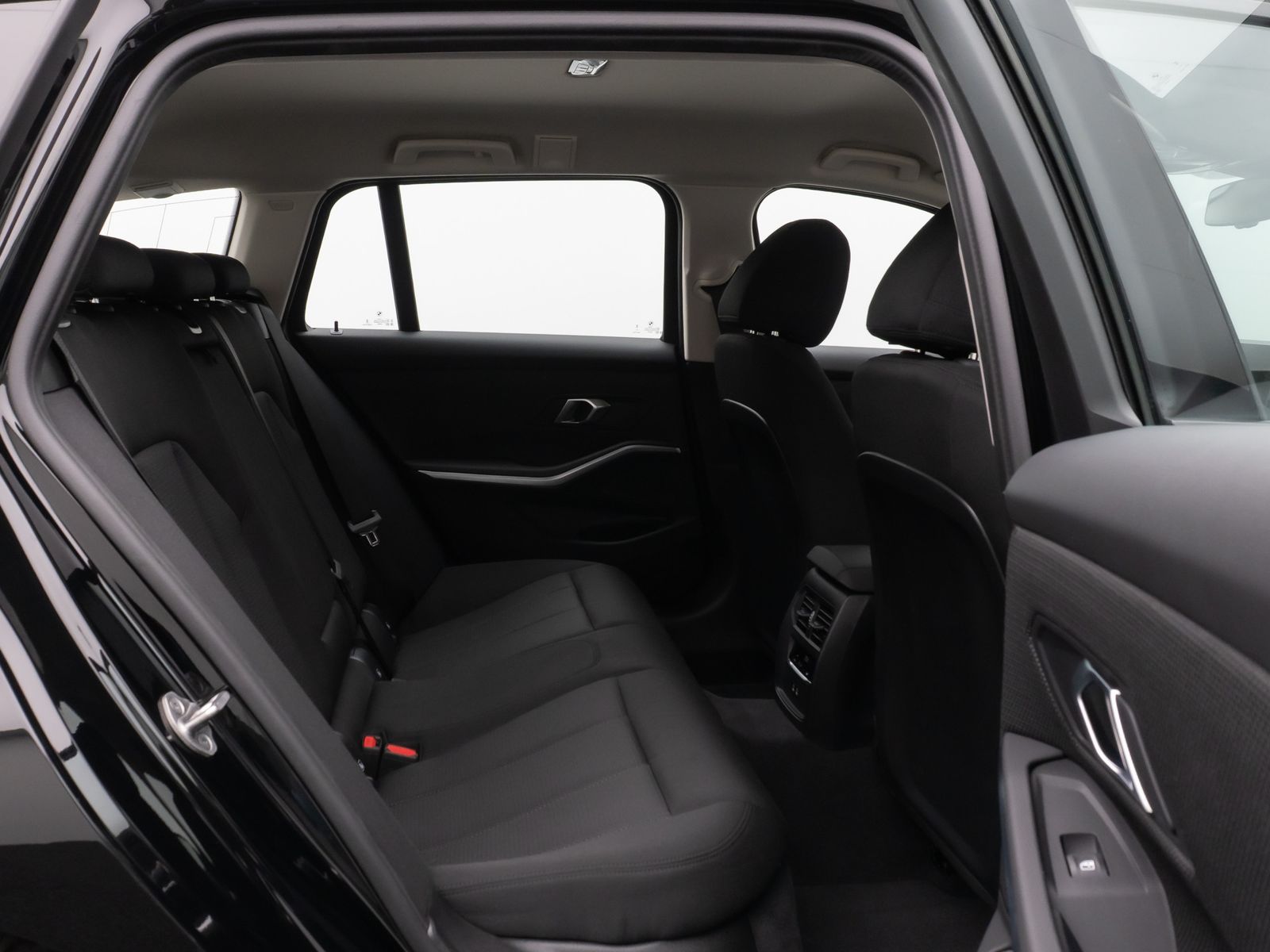 Fahrzeugabbildung BMW 318i Kamera DAB CockPit+ Alarm Geschwindigkeitsr