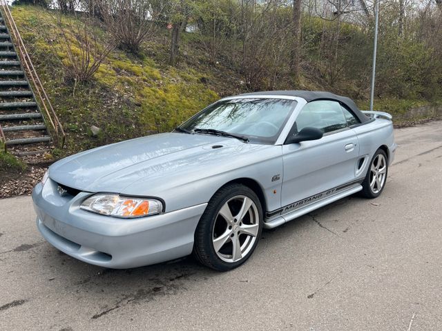 Ford Mustang Cab. GT V8 5l 218hp Aut.